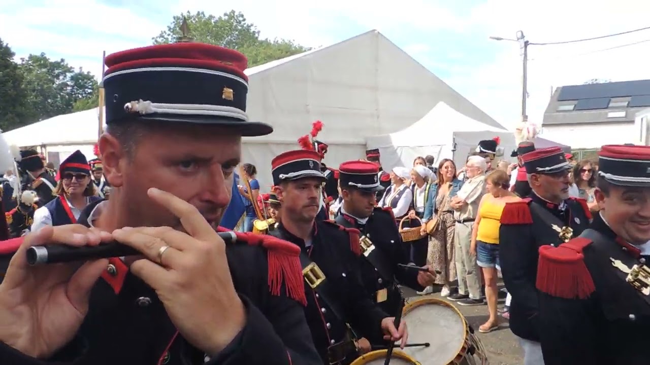 Marche SaintHubert 2022 (12) départ pour le bataillon carré YouTube