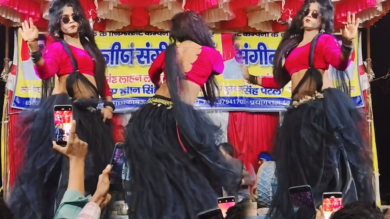 चिपकाले सईआं फेवीकोल से , जानू लगता की जिए नहीं देबा (शशि रानी उर्फ प्रदीप डांसर) ने तहलका मचा दिया