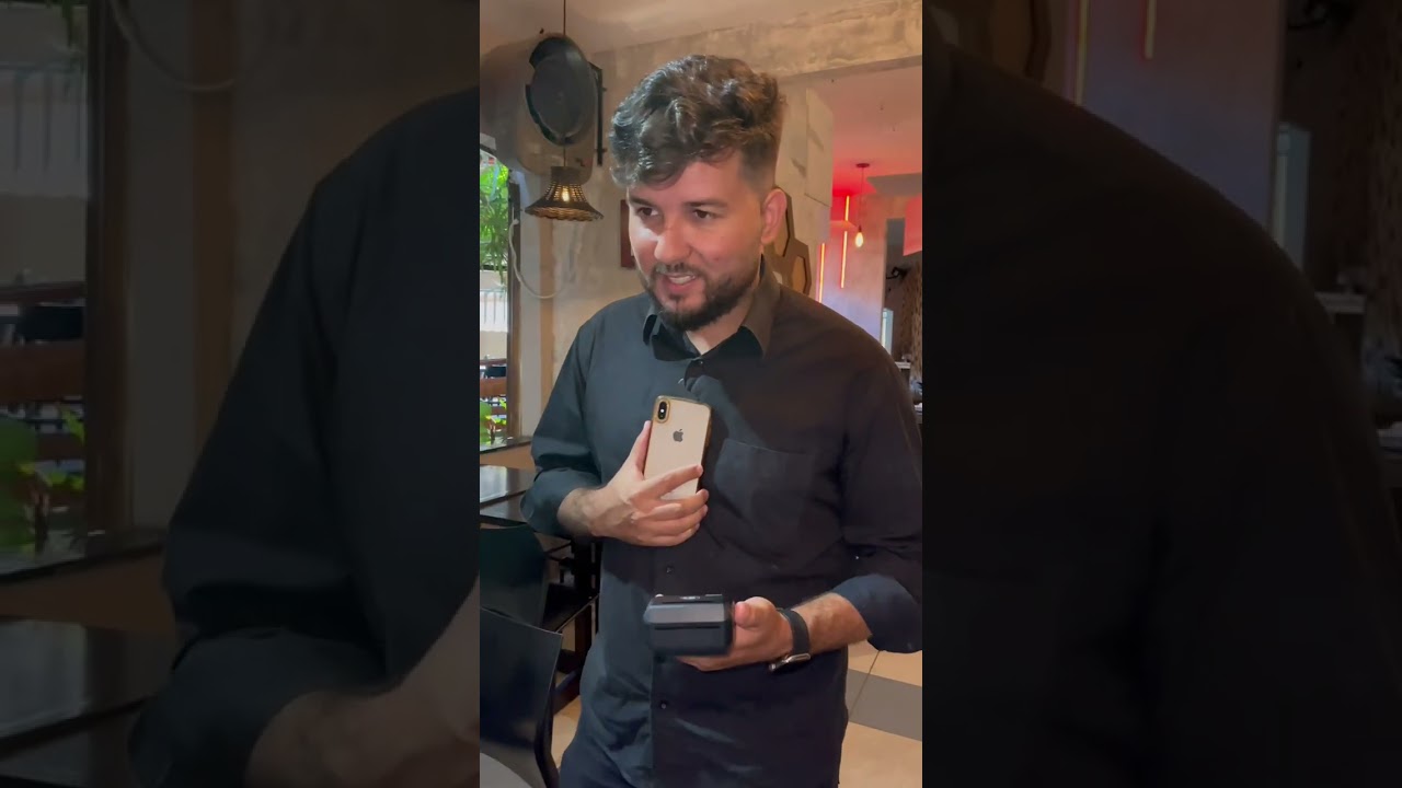 Este senhor foi impedido de entrar no restaurante, mas a vida dá voltas e ensinou uma lição