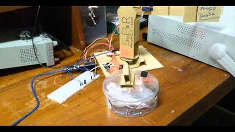 Tugas akhir Robotika "LENGAN ROBOT"