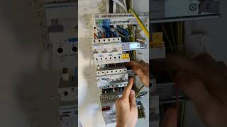 5 things apprentices should be told when starting an apprenticeship #electrician #construction
