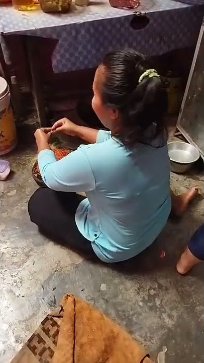 tante cantik lagi masak