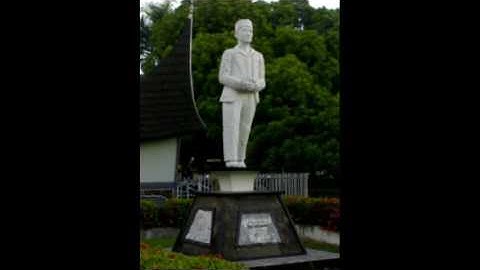 Kilas Biografi Bagindo Aziz Chan