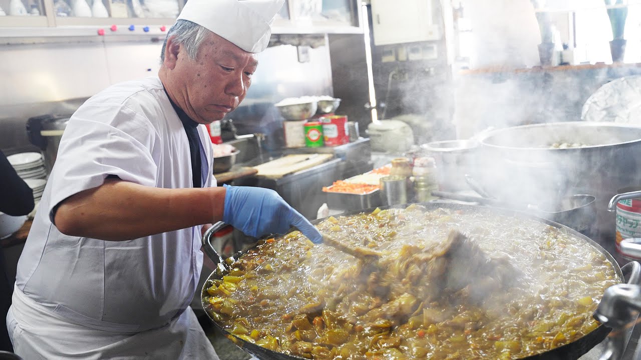 ⁣Giant Food! Fried Rice , Ramen , Chicken and Curry デカ盛り チャーハン ラーメン カレーライス Japanese Street Food 町中華