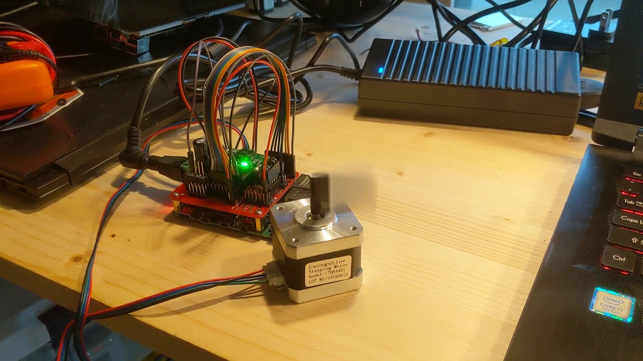 Rpi 4 stepper motor controller hat prototype. - YouTube