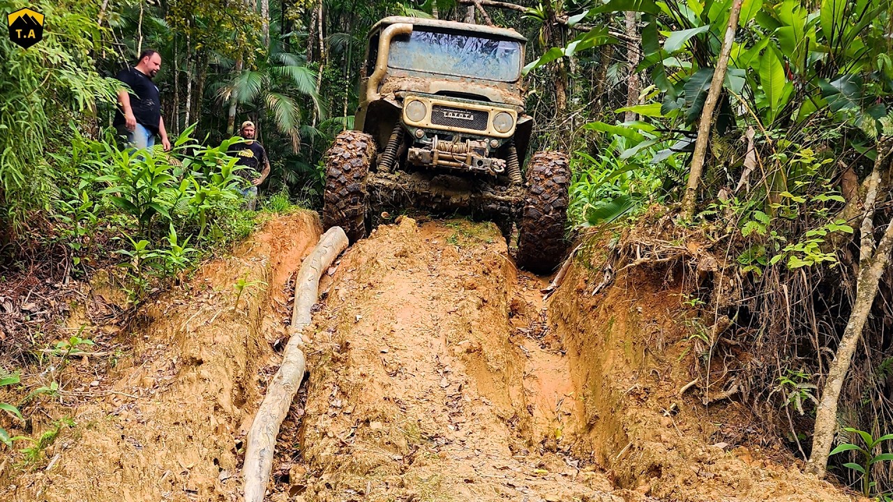 Trilha do Minela - Só Atoleiro💥Toyota 6 cilindros, F-75 & Troller