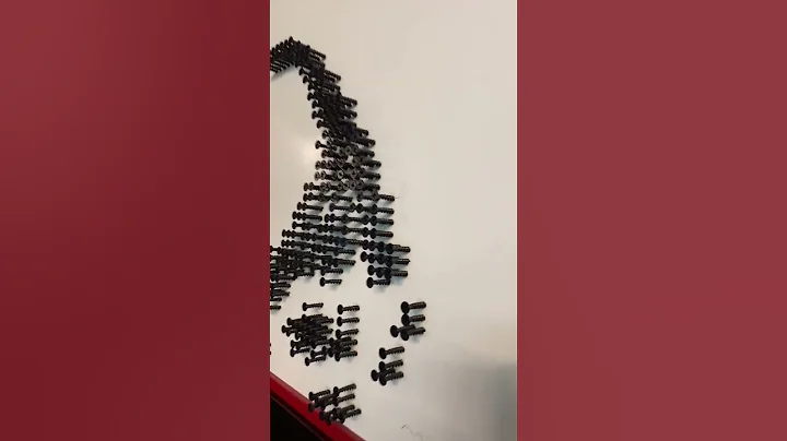 Marilyn Monroe picture made with screws