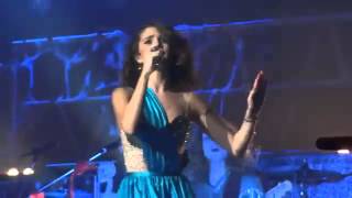 Selena gomez singing my dilemma part of her third album 'when the sun
goes down' with band scene on we own night tour in santo domingo,
domin...