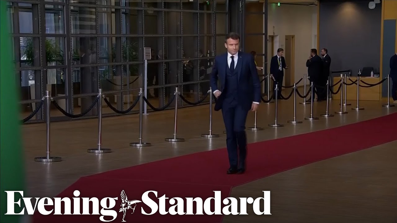 Emmanuel Macron calls for stability in the UK