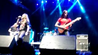 Almah - Living and Drifting - Live In Recife