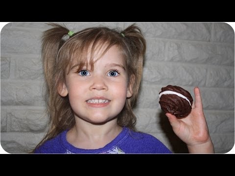 How to Make Whoopie Pies (the EASY way)