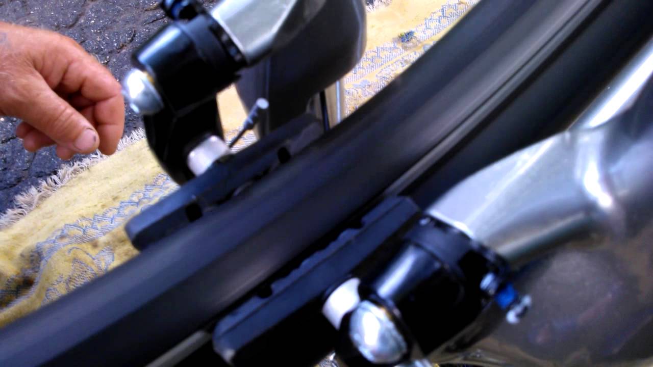 Восьмерка на переднем колесе - YouTube