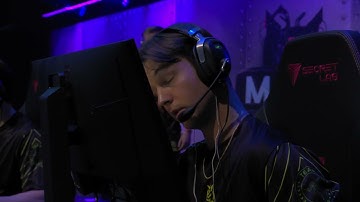 Dev1ce 1v2(4k) clutch to survive from losing vs G2!