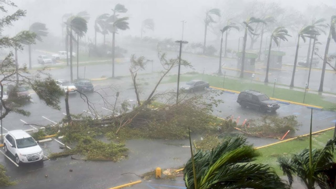 Tropical storm CHENESO 120 km/h took people by surprise! Storm in Madagascar