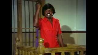 Sivappu Malli  Vijayakanth Argues With The Judge