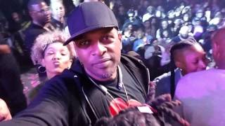 Badu birthday bash from the stage!