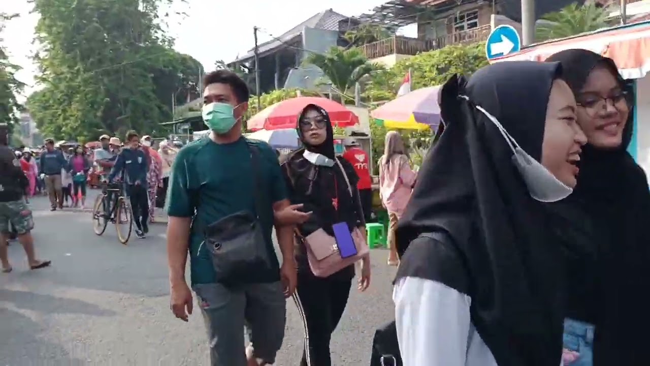 CAR FREE DAY BUNGKUL PARK SURABAYA ON SUNDAY