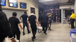 Mo hooker walking out