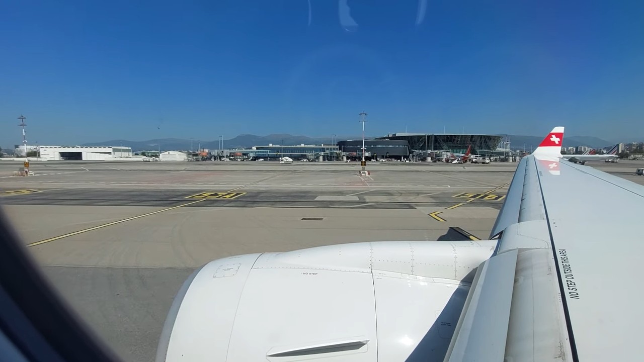 FULL TAXI AND TAKEOFF | Swiss A220-300 from Nice #airbus #aviation # ...
