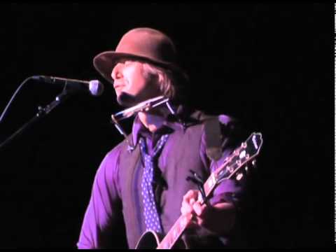 Todd Snider - Happy New Year 06-24-10 The Birchmer...