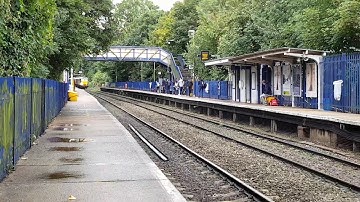 57604 + 57605 Passing through Reading West