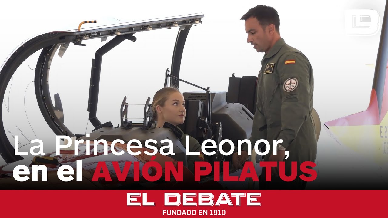 La Princesa Leonor se monta por primera vez en el avión en el que aprenderá a volar