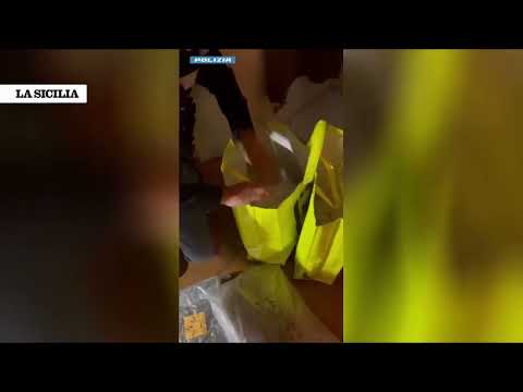 Video Catania, nascondeva nel soggiorno di casa oltre 5 chili di droga: arrestato 21enne