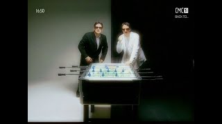 Dino Dvornik & Boris Novković - Malo nas je, al' nas ima (2004)