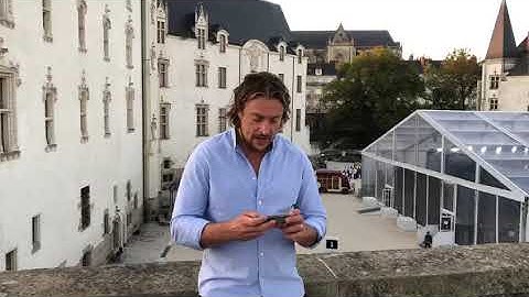 Joey Barrington welcomes all participants to the international squash camp in Madeira 2019