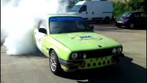 BMW E30 4.4 V8 Line Lock Test