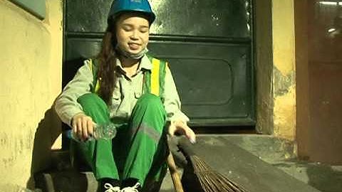 phóng sự trải nghiêm nghề quét rác