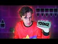 ИГРАЮ НА ТЕЛЕФОНЕ С ЭКРАНОМ 120 ГЕРЦ | Geometry Dash