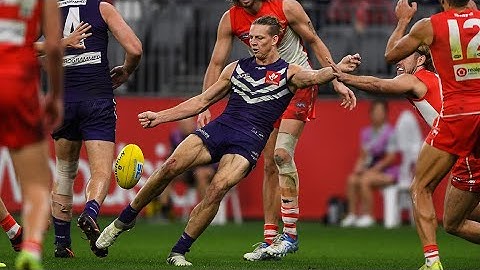 Fyfe helps get Fremantle the win!