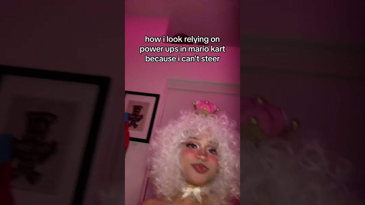 sorgy accident :/ #afro #nintendocosplay #boosette #booette #blackcosplayer