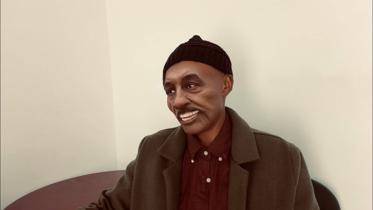 Tladi is willing to buy MamaT a valentine gift 🎁 