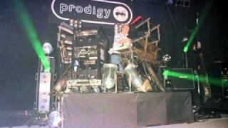 The Prodigy - Wildstyle Intro (Live At Battersea '97)
