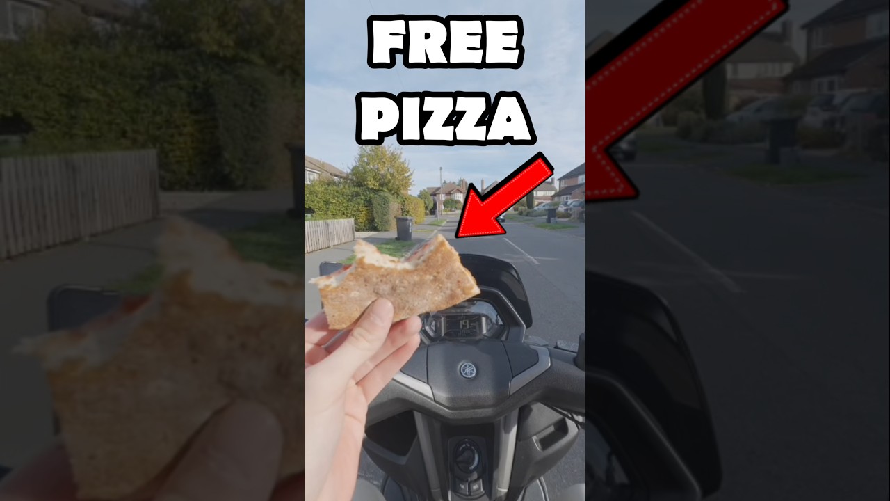 They gave me a slice of Pizza! 😂 #ubereats #kindness #fyp #fooddelivery #relatable