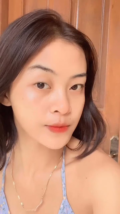 hot joget di depan rumah pakai bra