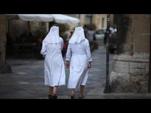 Video: Jinsi ya Kupata Padua nchini Italia na Mambo ya Kufanya Huko
