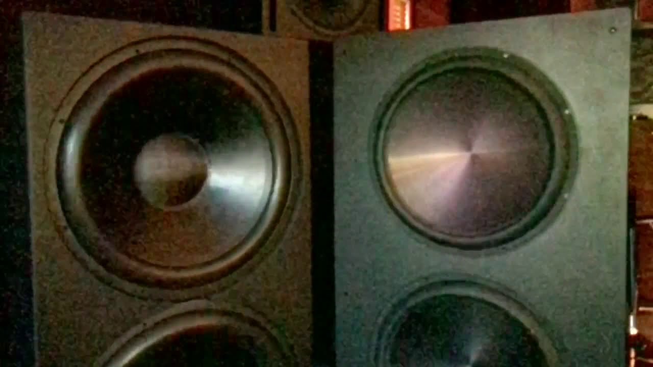 JTR Speakers Captivator 4000 ULF Vs Rythmik FV25HP Driver Excursion 3 