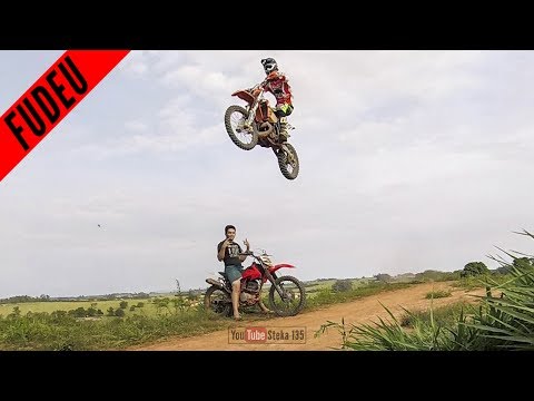 MOTO DE TRILHA NA PISTA DE MOTOCROSS 2017 😱😎🏁 