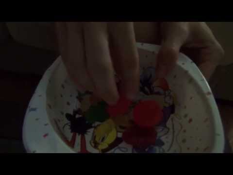 Asmr comiendo gominolas/ eating and whispering