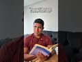 “Me sonrió con los dientes inferiores “😅