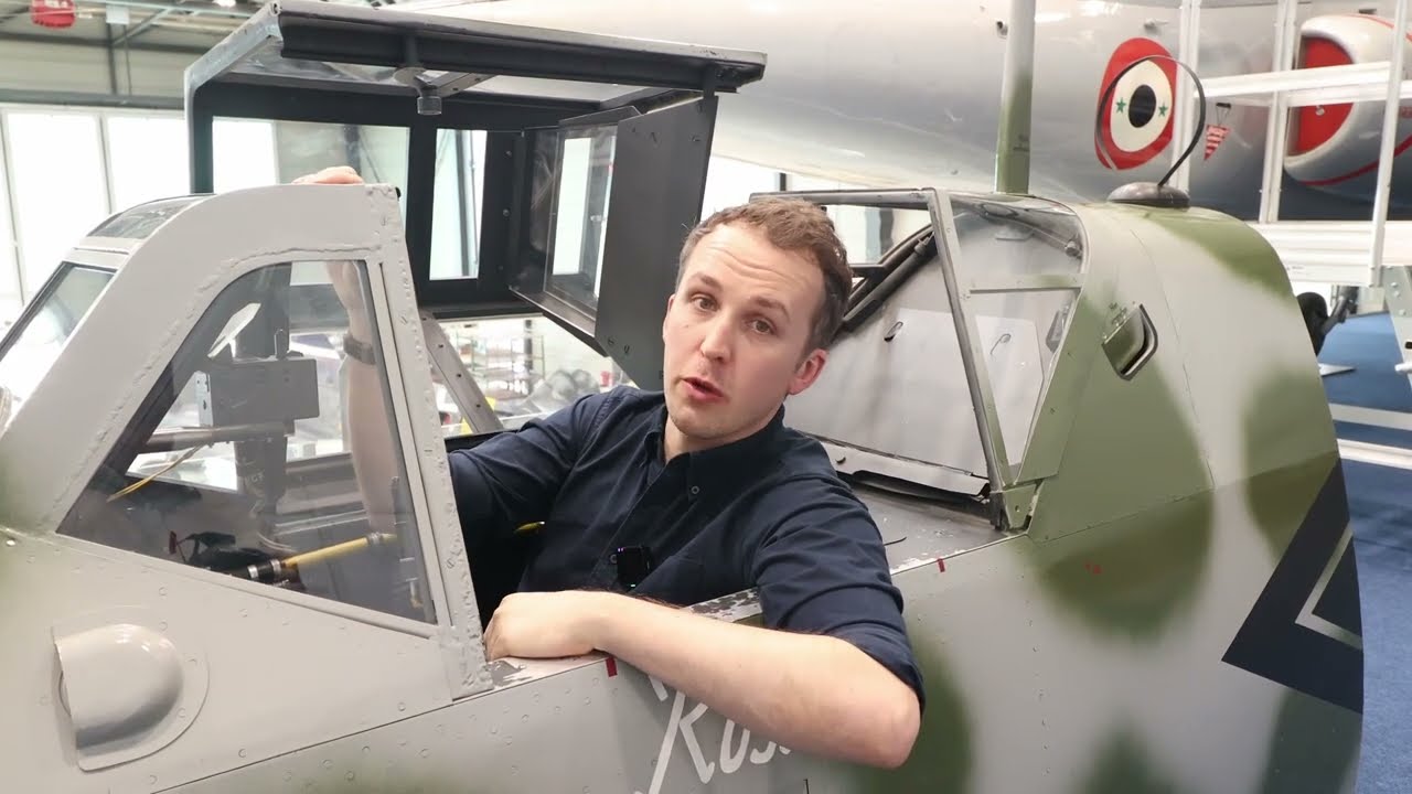 UNIMAX 1/32 メッサーシュミットBF 109G-6 Red 29 Messerschmitt Bf 109 G-6/G-12: Inside Germany's Infamous Fighter