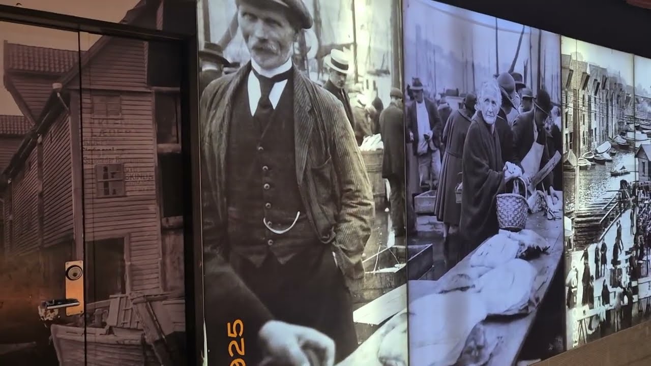 Friday Evening Walk Through Bergen City Centre