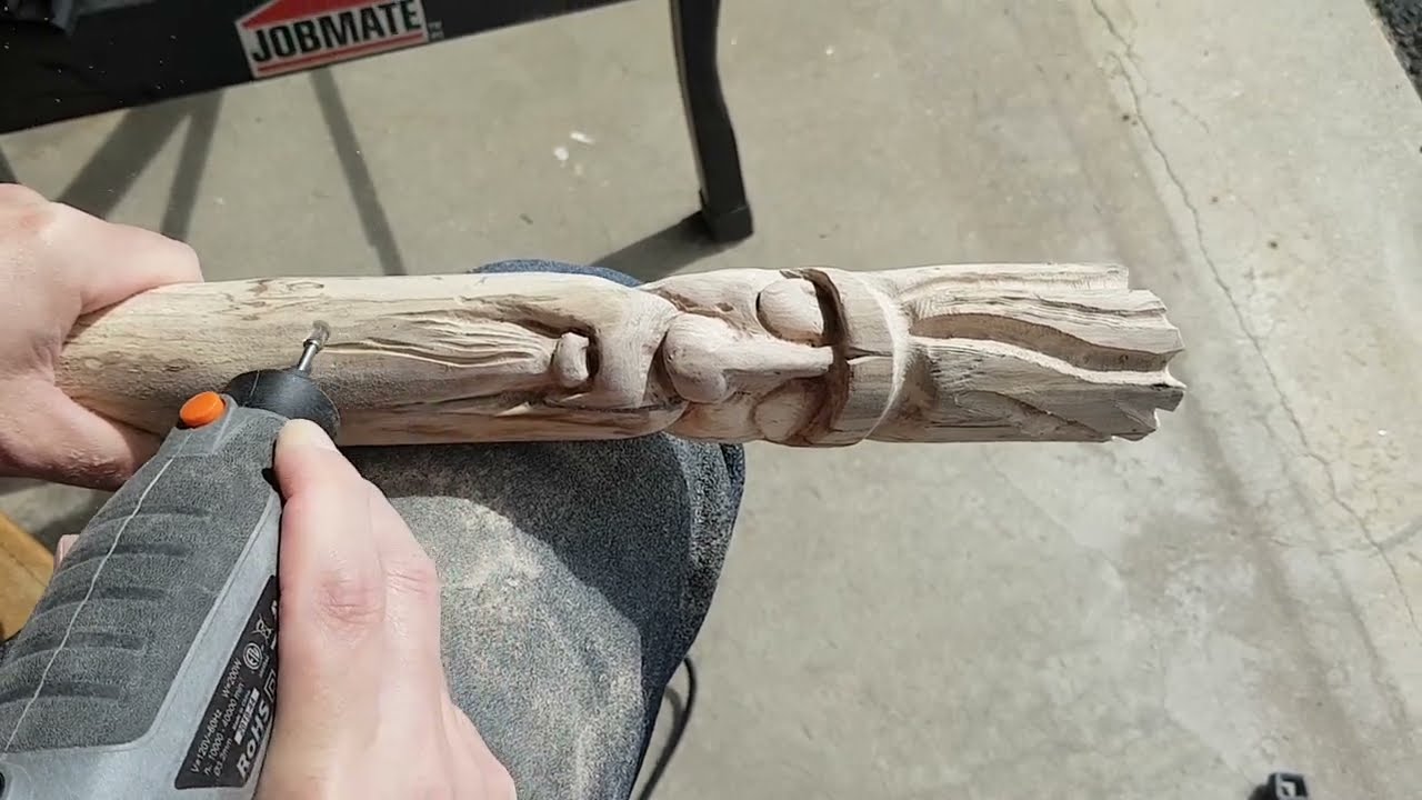 CARVING A WALKING STICK / WALKING STAFF YouTube