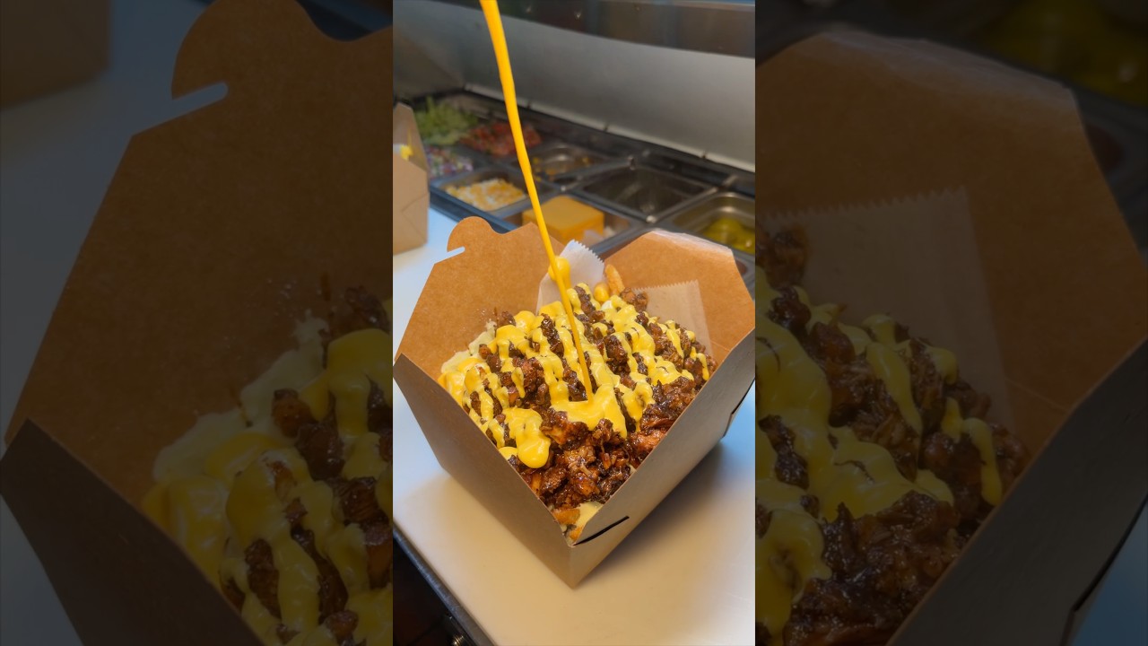 The JERK CHICKEN PLANTAINS & FRIES from The Golden Grillers in Jamaica, Queens NYC! 🔥🤤#DEVOURPOWER
