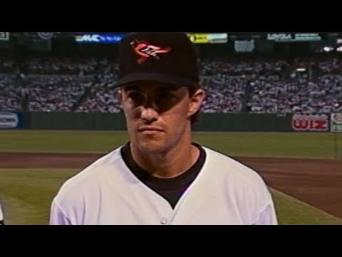 1993 ASG: Mike Mussina introduced at All-Star Game