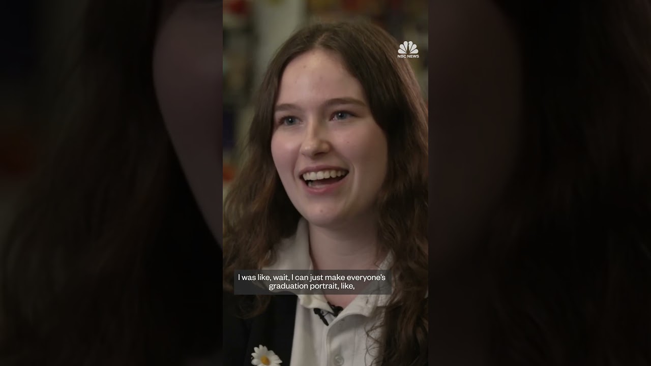 Student paints 110 portraits of classmates as surprise graduation gift