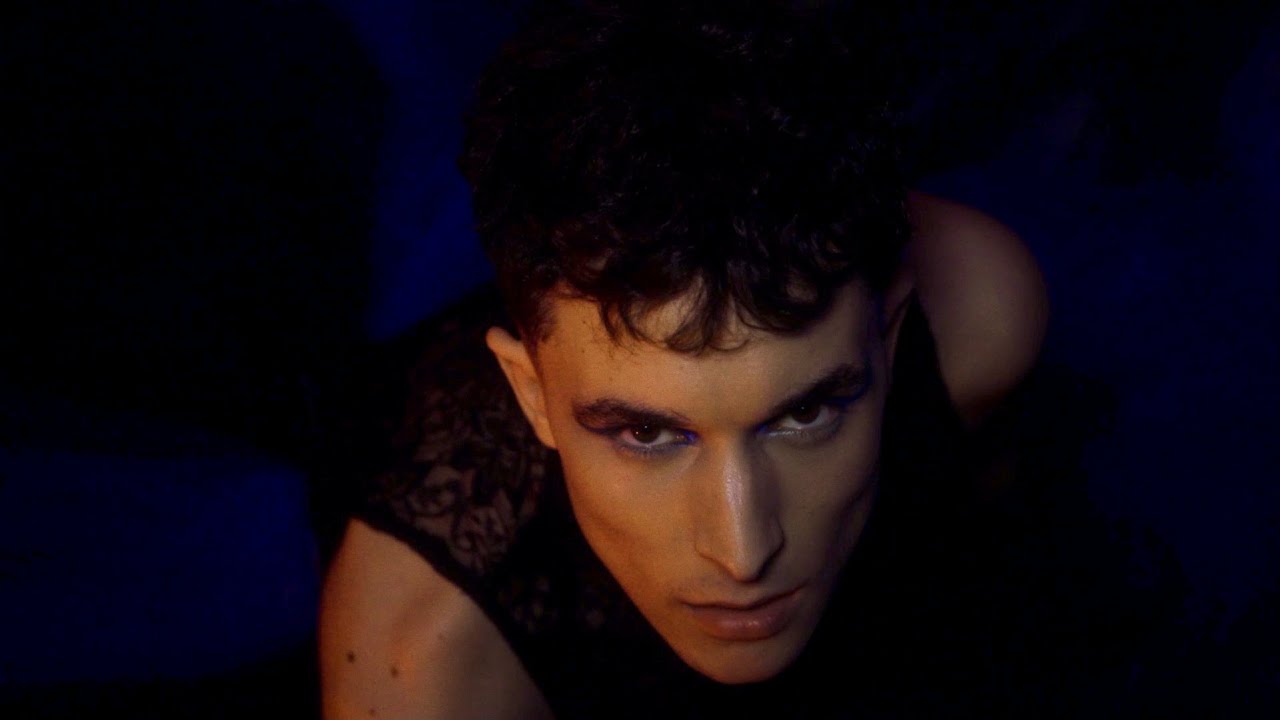 BRÜNNE ROMEO - CONTRA EL CAPÓ (Official Video) - YouTube Music